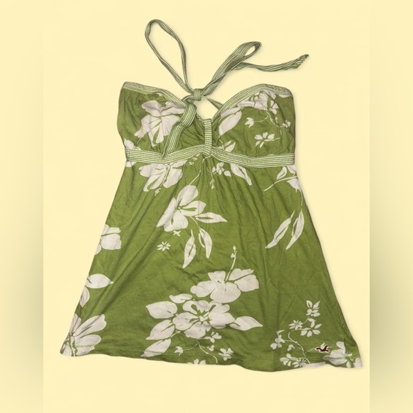 Hollister Tops - Hollister Green Floral Tie Front Y2K Cami Tank Top - Size L